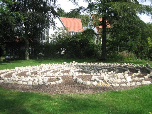 Parkanlage_St._Theobald_-_Labyrinth_k Parkanlage_St._Theobald_-_Labyrinth_k
