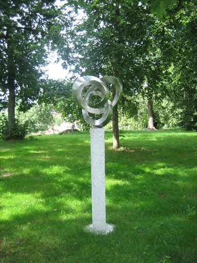 Parkanlage_St._Theobald_-_Kunstwerk_k Parkanlage_St._Theobald_-_Kunstwerk_k